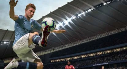 FIFA20：玩家与评论的关键一致评价（足球游戏最佳策略指南）