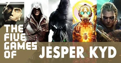 Jesper Kyd在录音室内的照片