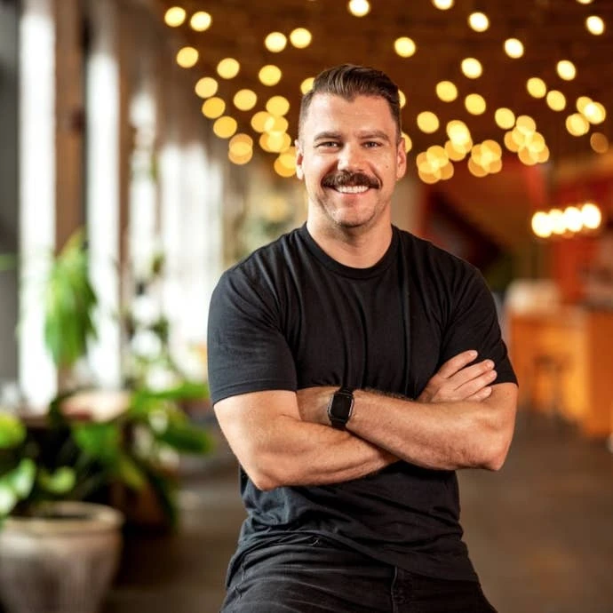 Prouxs，行业专家