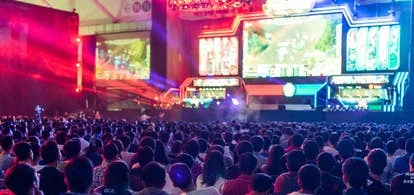 Sea公司logo与Garena游戏标志