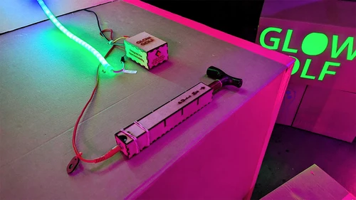 Glow Golf定制的“推杆”控制器