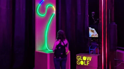 我们正面临困境：GlowGolf开发者呼吁行业吸引新玩家，推动娱乐休闲业发展