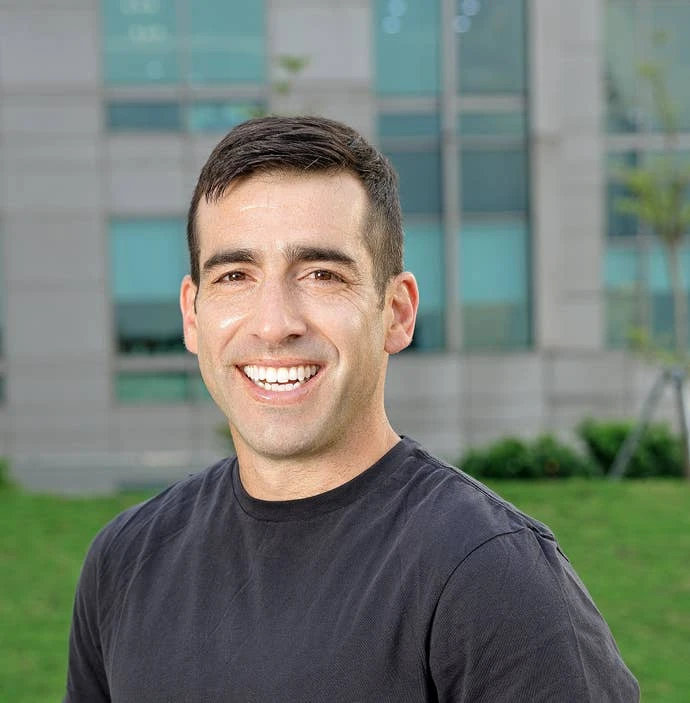 亨利·洛文菲尔斯，Homa Games总裁兼首席商务官