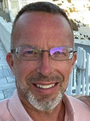 Jon Rooke，Thunderful营销副总裁