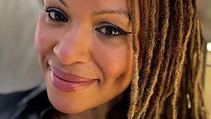 莉泽特·蒂特尔-蒙哥马利：坚持不断推销，直到找到合适合作伙伴|商业合作成功秘诀