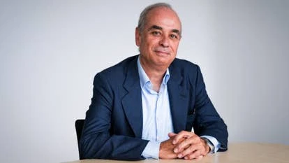 路西亚诺·佩雷纳（Luciano Perenña）照片