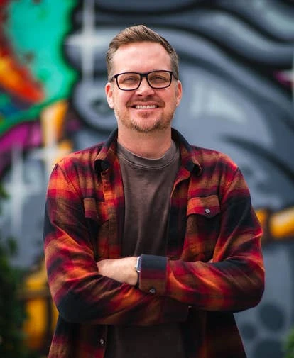 Play By Play创始人Mike Young照片