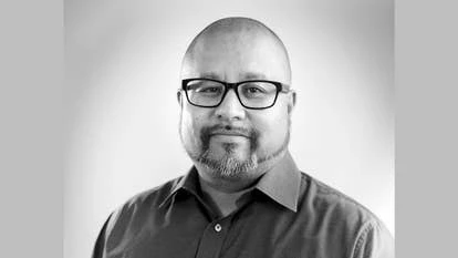 米科尔·内尔马克照片