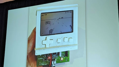 Playdate早期原型图