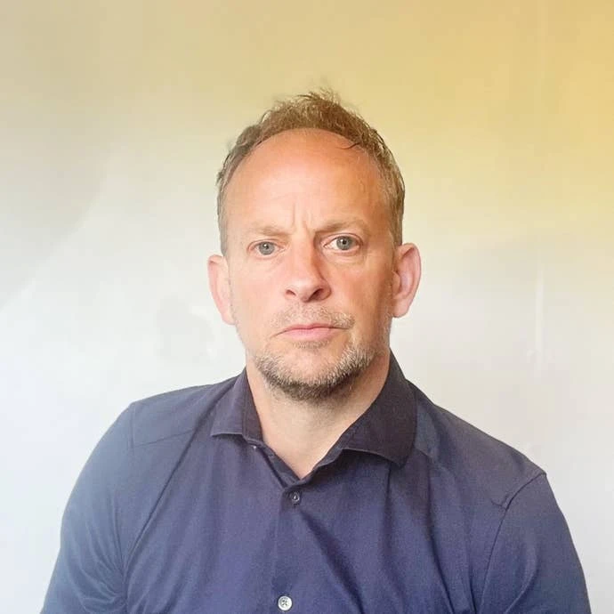 Paul Kingsley，首席财务官