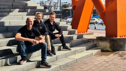 Return Entertainment公司logo