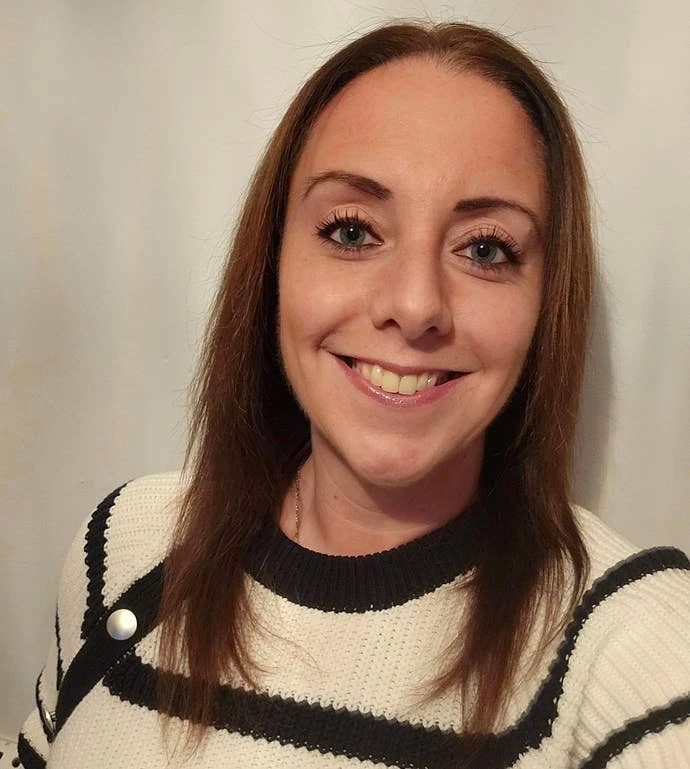 Samantha Bell 头像