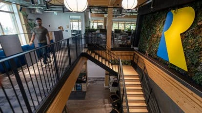 Rare办公公司全景图