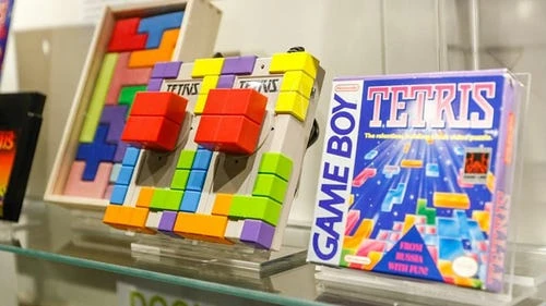 特朗普削减资金“严重影响”视频游戏研发【长尾关键词：视频游戏研发资金支持】