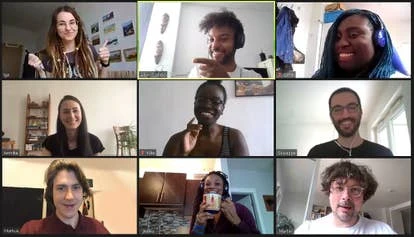 Twin Drums团队合影