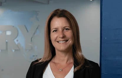 《远古之火》系列中的Sandra Warren头像