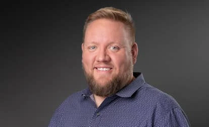 Iron Galaxy Studios 创意团队合作