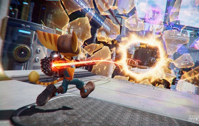 Insomniac游戏公司开发的著名游戏《瑞奇与叮当：穿越崩塌》，据报道未加班压力