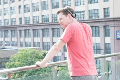 《谎言的讲述》封面图片