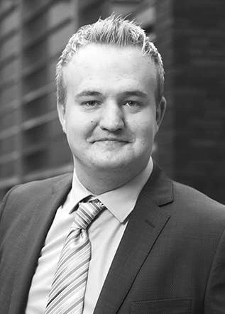 荷兰局与电子艺界的对比图