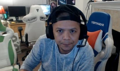 Ryan FChamp Ramirez在赛事中亮相