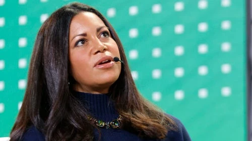 乔汉娜·法里斯，使命召唤前明星，担任暴雪新任总裁【游戏行业领导者】