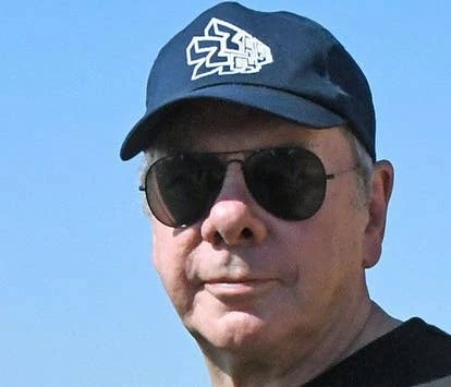 Roger Kean 纪念图片