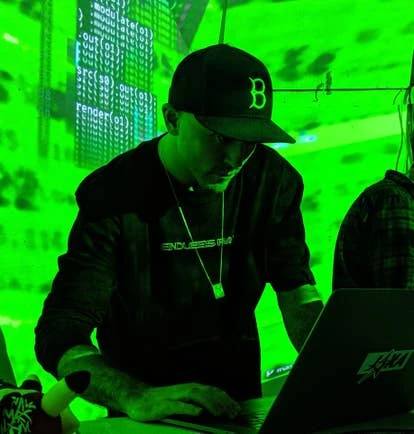 Hazel Fletcher在社区活动中的照片