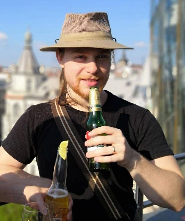 Scott Klonan，Wube软件公司