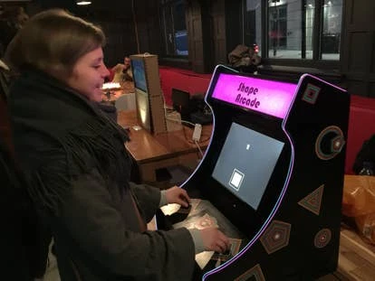 Shape Arcade 游戏实机演示图