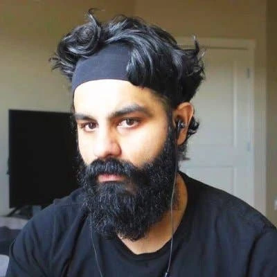 Tamoor Hussain，GameSpot现场报道