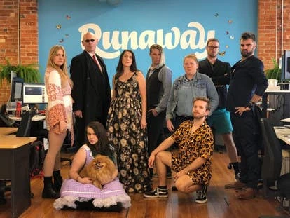 Hobson和团队庆祝游戏开发者时尚，改变对职业的偏见