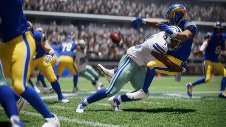 NFL 《Madden》游戏截图，展示必真的比赛画面