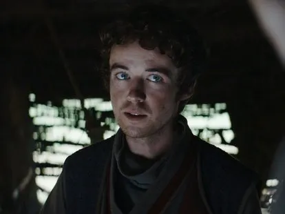 安多尔演员亚历克斯·劳瑟的星球大战宣言爆红震惊粉丝