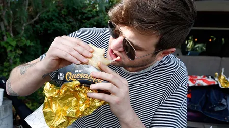 DoorDash 与 Klarna 合作宣传海报