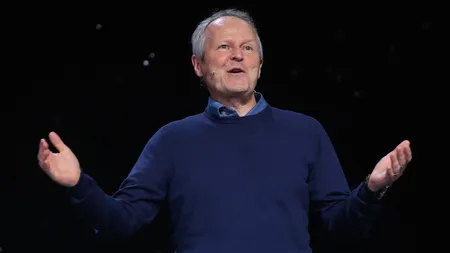 育碧公司logo及办公环境