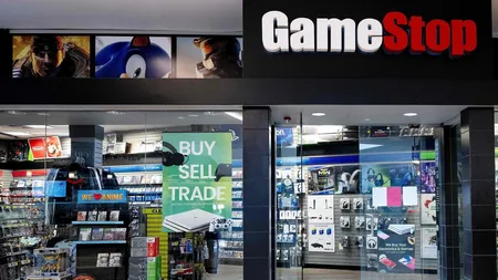 GameStop logo和会员卡