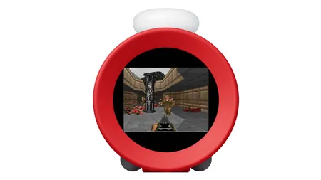 任天堂闹钟运行Doom的场景