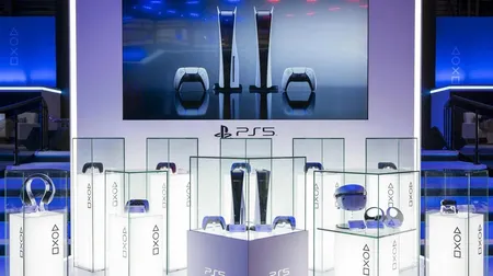 PlayStation 5主机图片