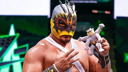 宝可梦接管重大摔跤赛事引爆全场—最新娱乐热点推荐