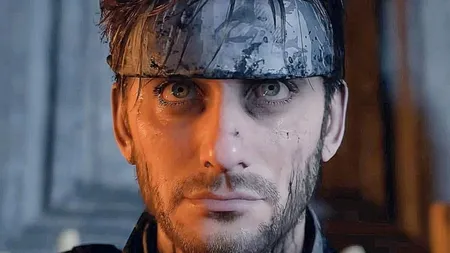 小岛秀夫在工作室的照片，展示其创新游戏项目《Physint》