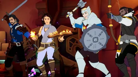 游戏开发者在展示游戏画面