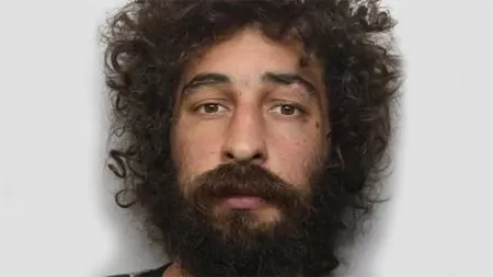 英国男子Andrew Hague判决现场照片