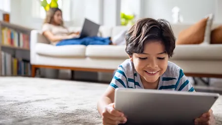 多数玩家花在看比赛多过亲自游戏—游戏迷娱乐习惯分析