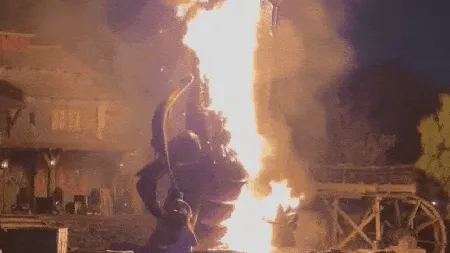 迪士尼火灾后关闭经典巨龙表演，秀延迟至2024年【主题：迪士尼景点延迟】