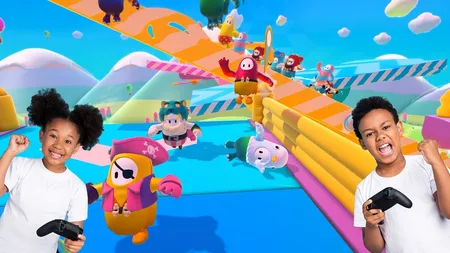 专业电竞选手集中精力游戏的场景