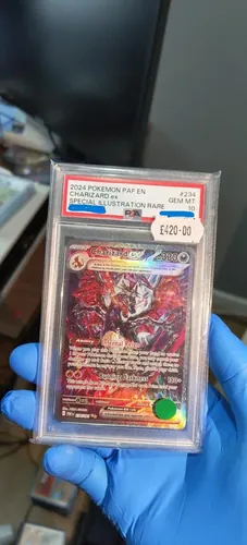 宝可梦卡牌收藏品照片