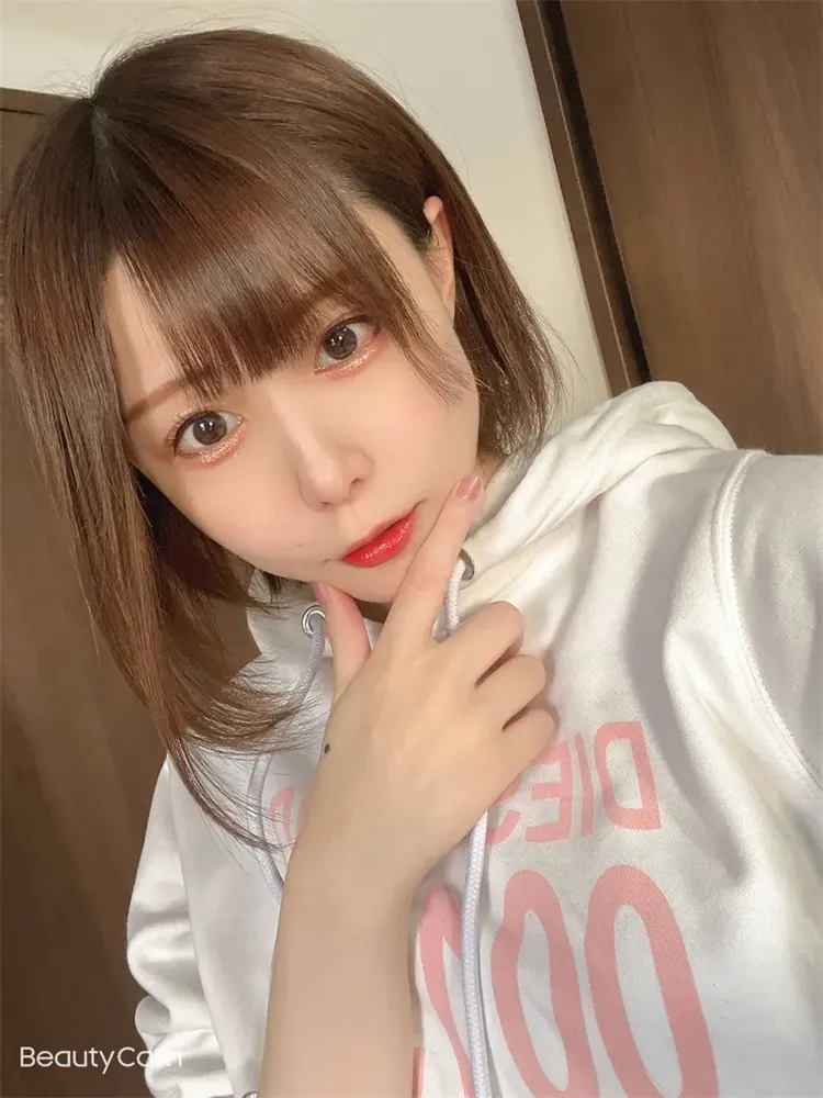 深田咏美近期活动照片