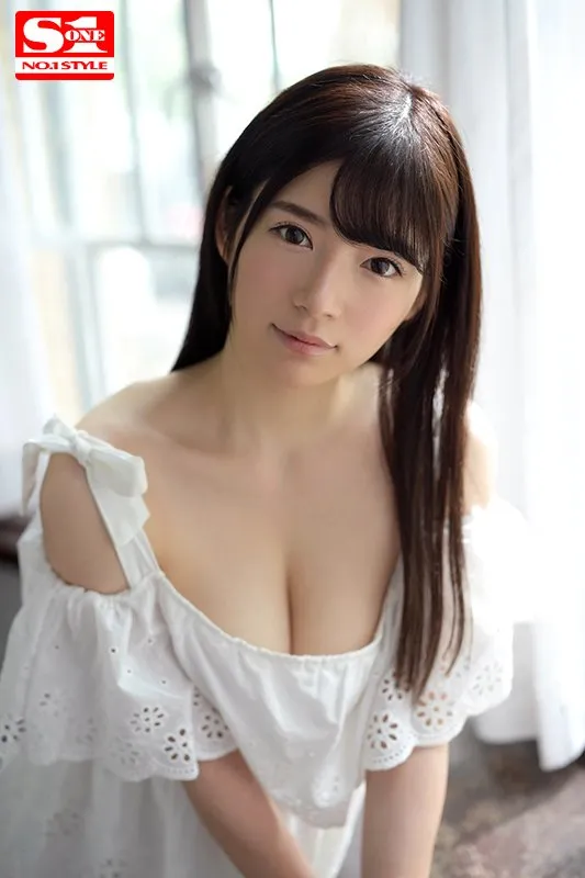 松田莉绪表演现场照片，体现舞者专业风范