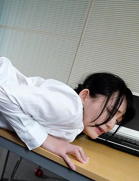 咲乃小春剧中场景截图